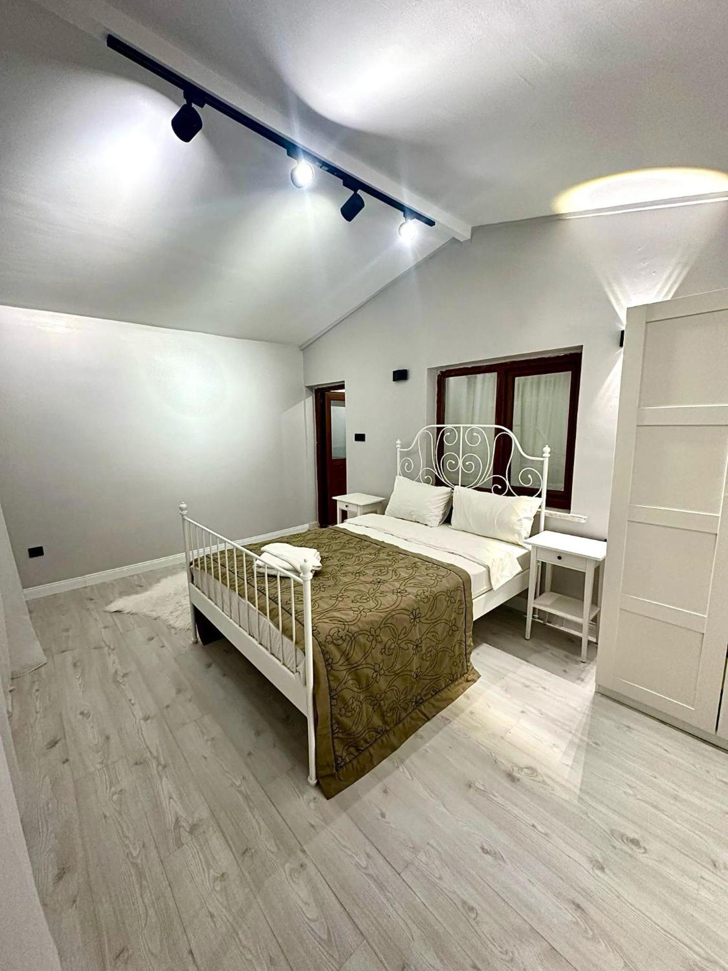 Ortakoey Tiny One Hotel Istanbul Ngoại thất bức ảnh