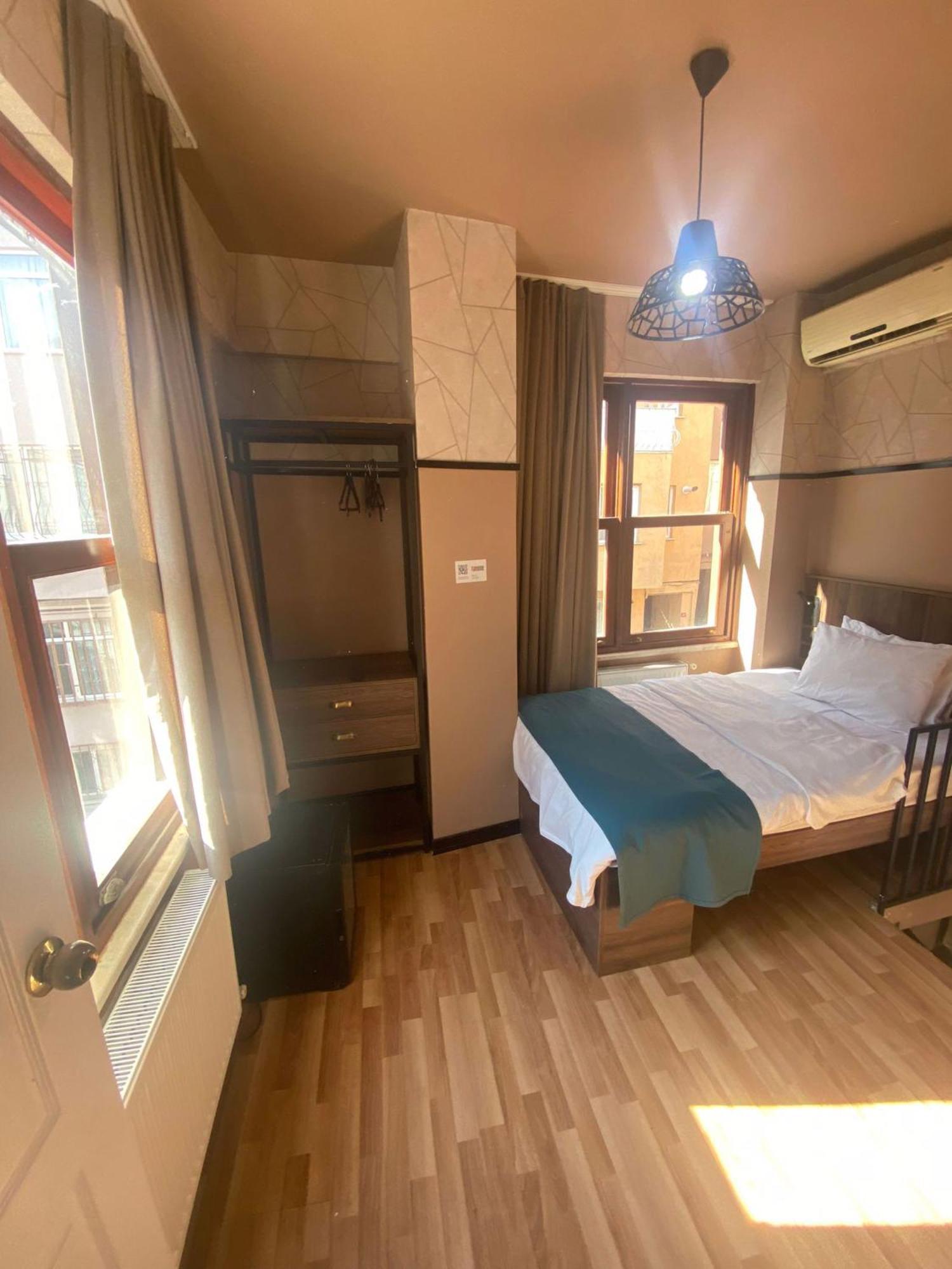 Ortakoey Tiny One Hotel Istanbul Ngoại thất bức ảnh